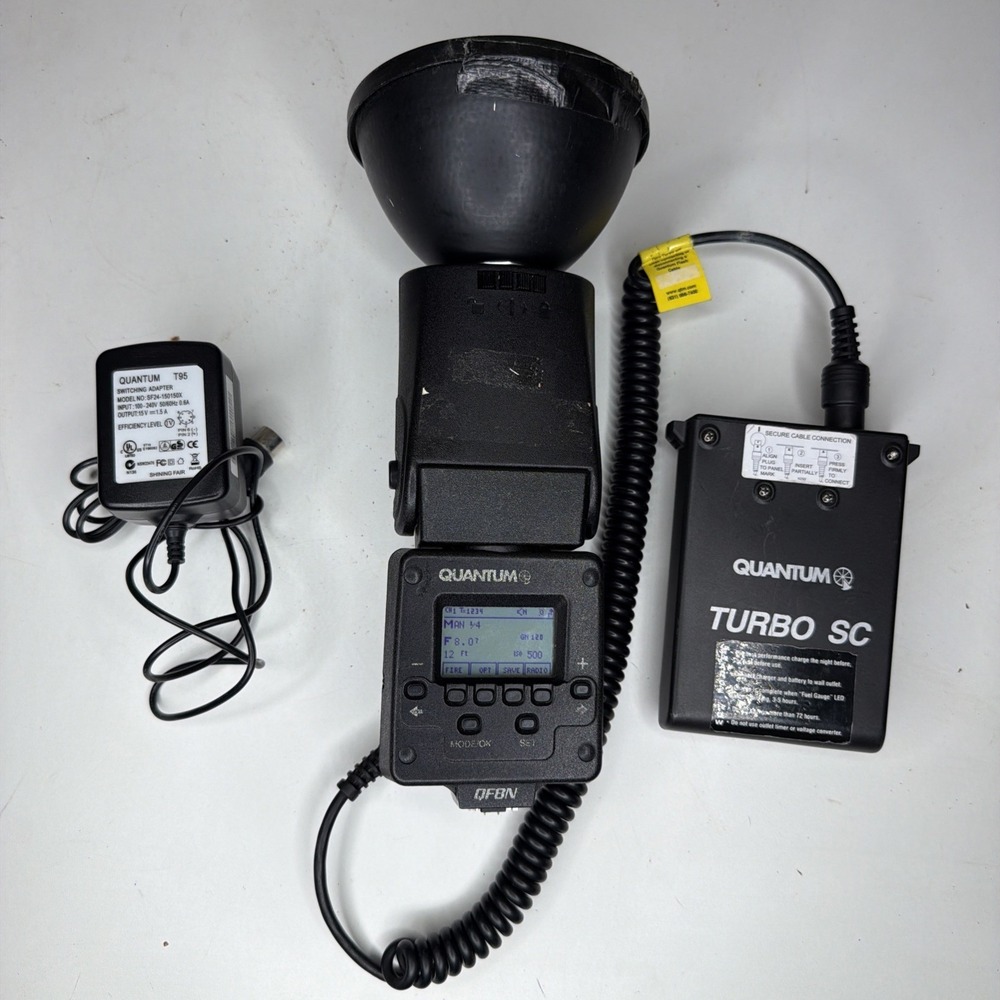 Qflash Quantum Trio Flash For Nikon With A Turbo SC Battery and Charger